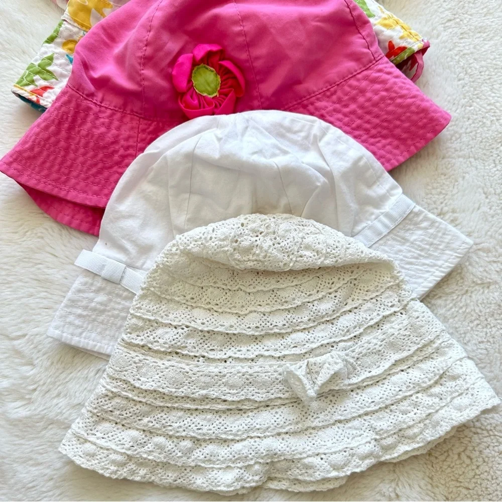 Bundle of girls beach hats size 2-5 years